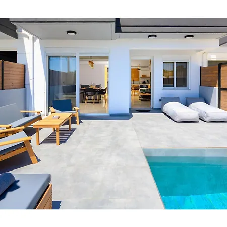 Armonikon Pool * Ασγούρου