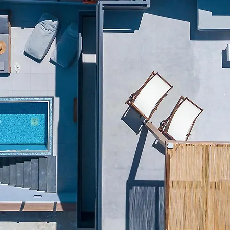 ヴィラ Armonikon Pool *