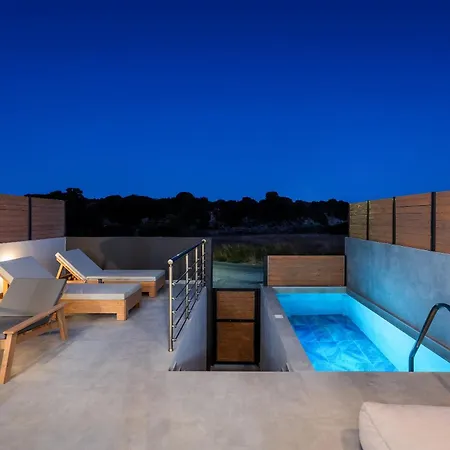 Armonikon Pool *