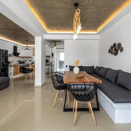 Armonikon Pool Asgourou