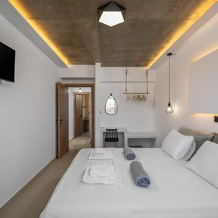 וילה Armonikon Pool אסגורו