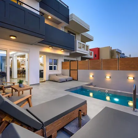 וילה Armonikon Pool אסגורו