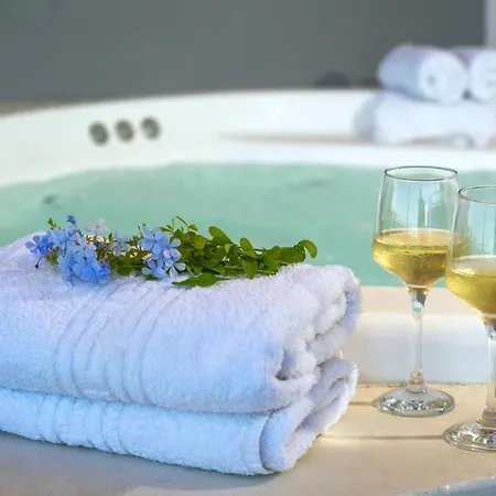 וילה Armonikon Pool