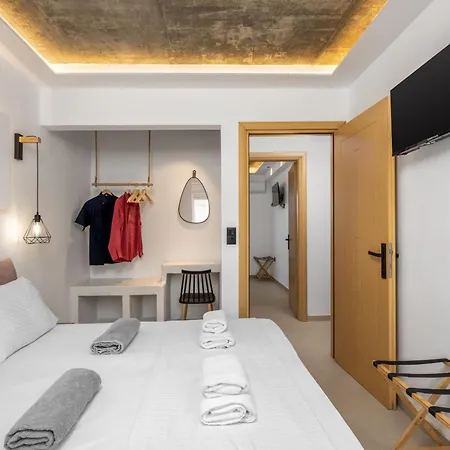 Armonikon Pool אסגורו